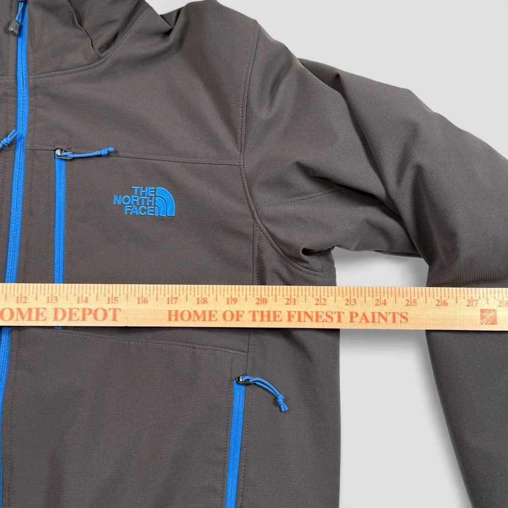 The North Face Apex Elevation Jacket Mens Medium Grey Hooded Insulated Windproof